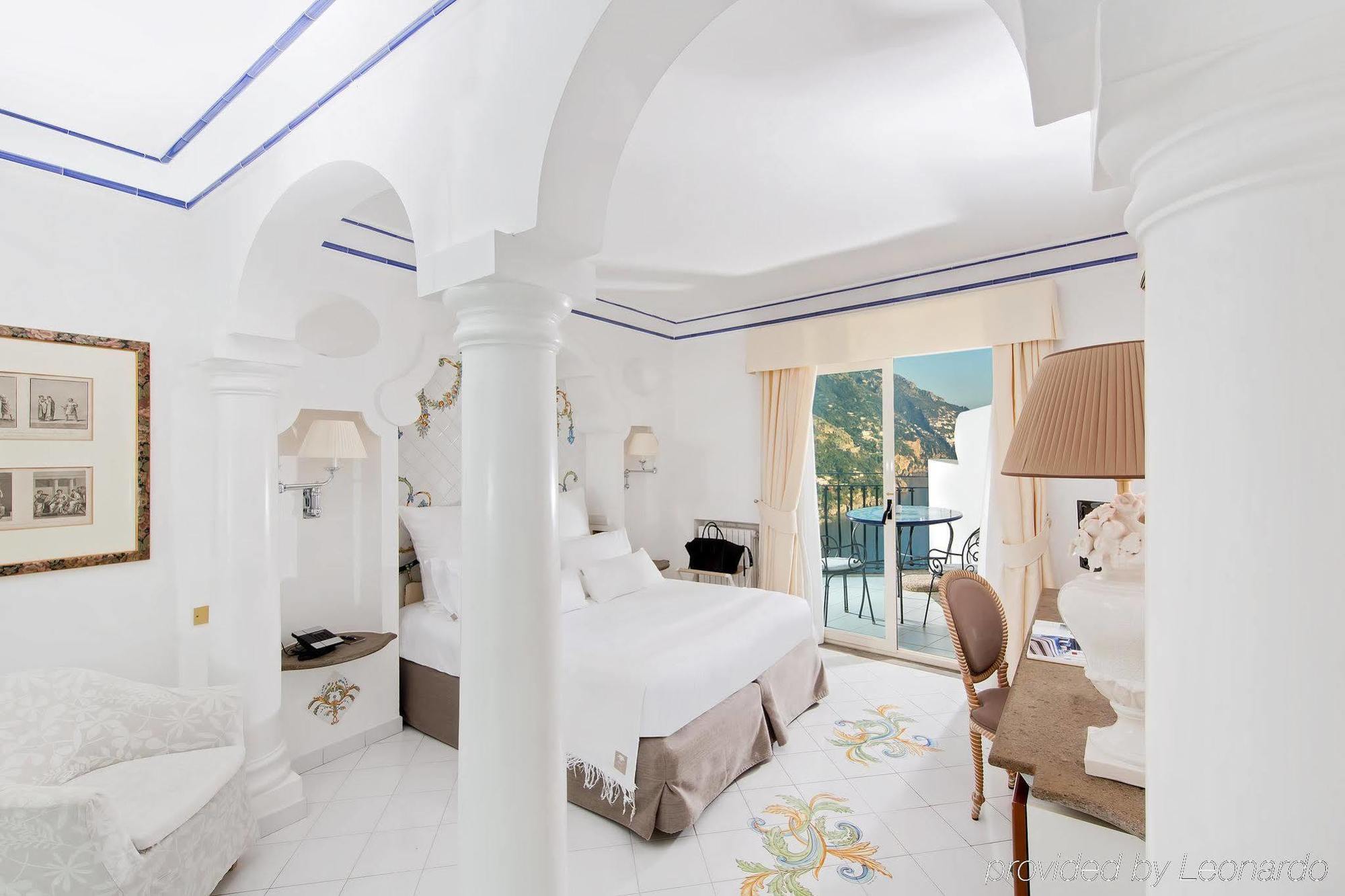 Studio,1084314985:JPEG